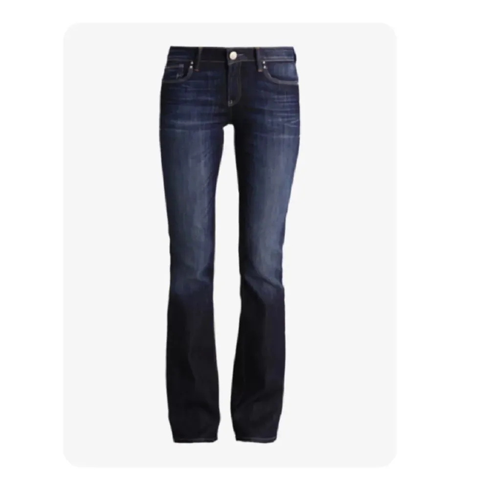 Intressekoll på mina superfina Mavi jeans!💕 skriv för frågor. Jeans & Byxor.