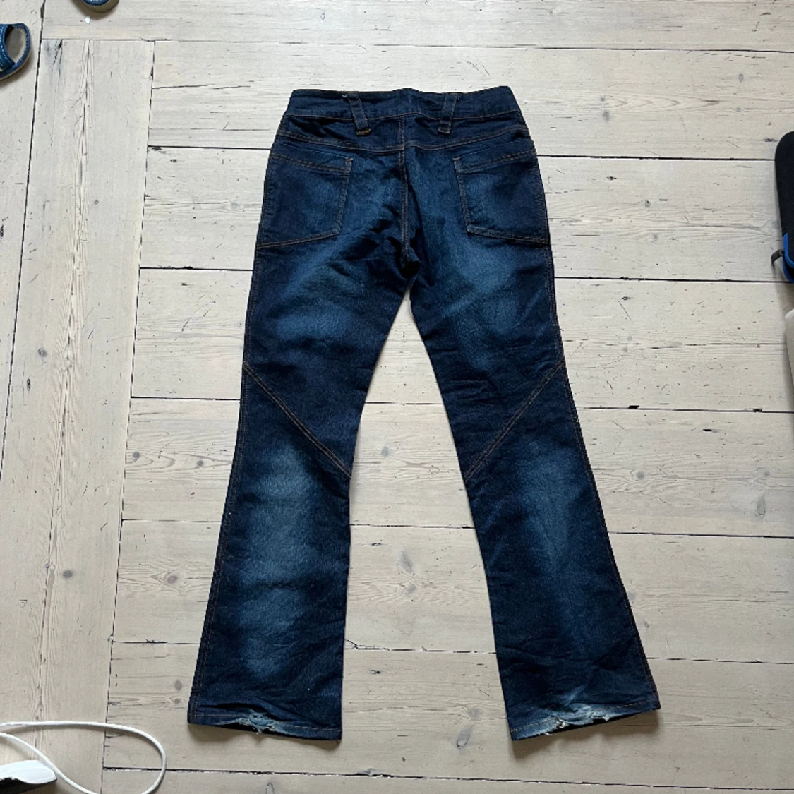 Jätte snygga bootcut jeans! - 91