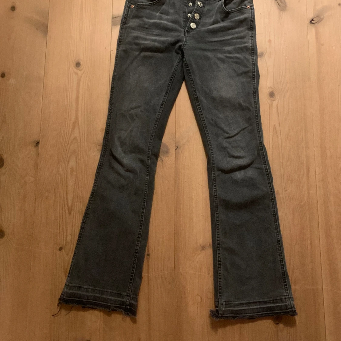 Snygga Bootcut jeans från zara