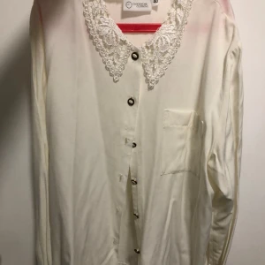 Blus  - Blus st 40’