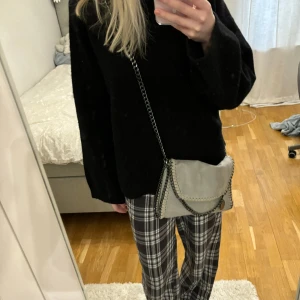 Stella McCartney liknande väska  - Stella McCartney liknande väska som inte kommer till användning längre