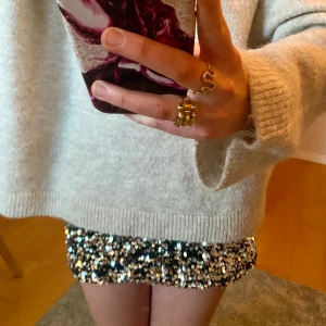 🤩paljettkjol - SÅÅ snygg till fest! Storlek M men passar även S