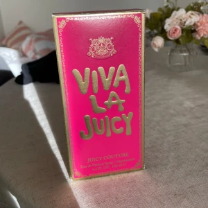 Viva la juicy  - 100ml  Kommer i orginalförpackning. Endast testad.
