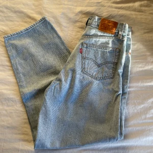 Levis jeans - Använda fåtal gånger, väldigt fint skick 
