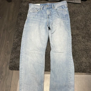 H&M Jens - Säljer nu mina hm jeans då dom inte passar på mig. Storlek w31 L32 