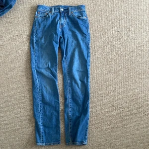 Levis 511 - Ett par Levis 511 jeans i storlek 26/30, de sitter slim/regular. Skick 8/10. Dm för frågor eller funderingar:)