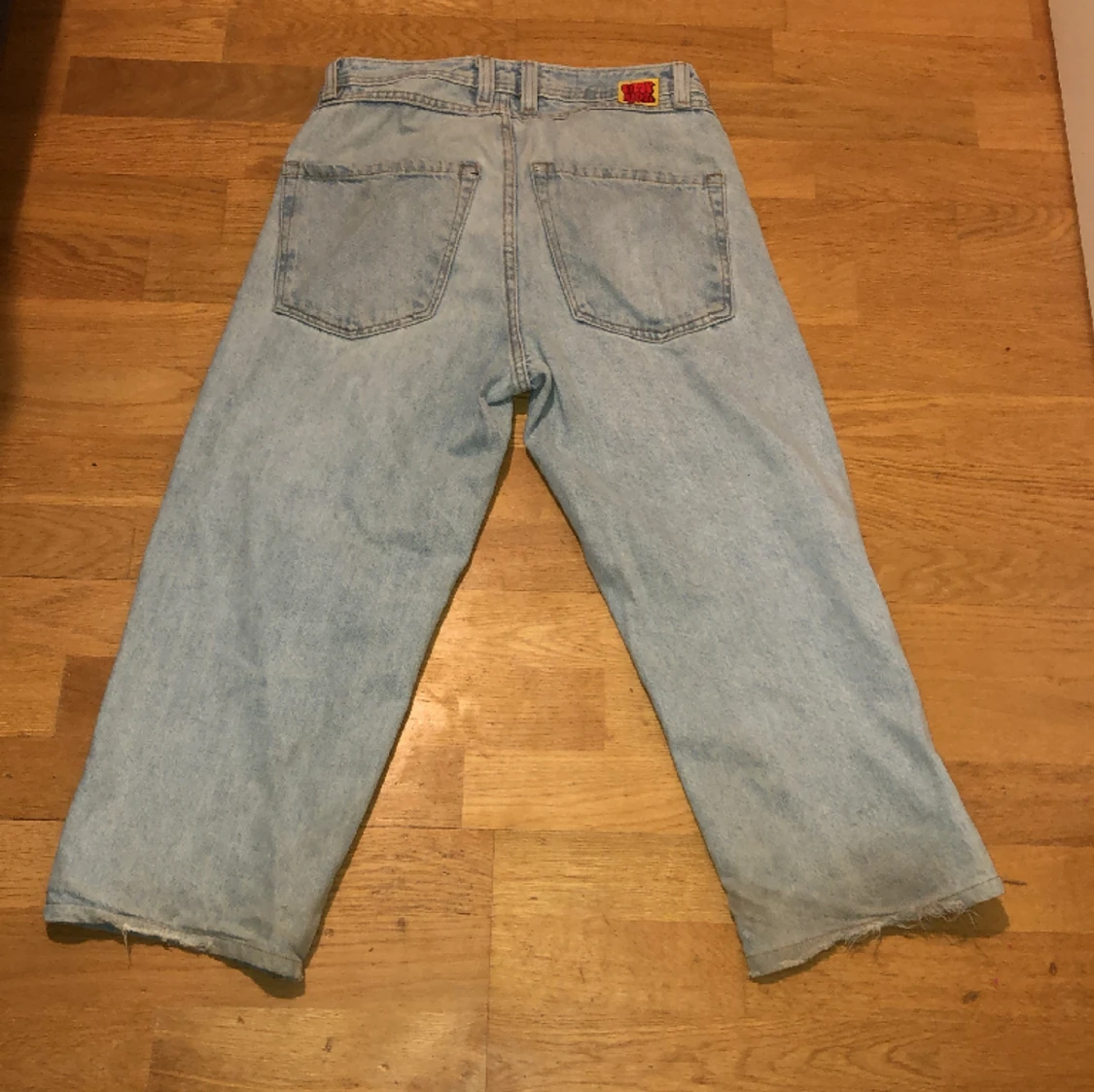 Empyer baggy jeans lite slitna - 90