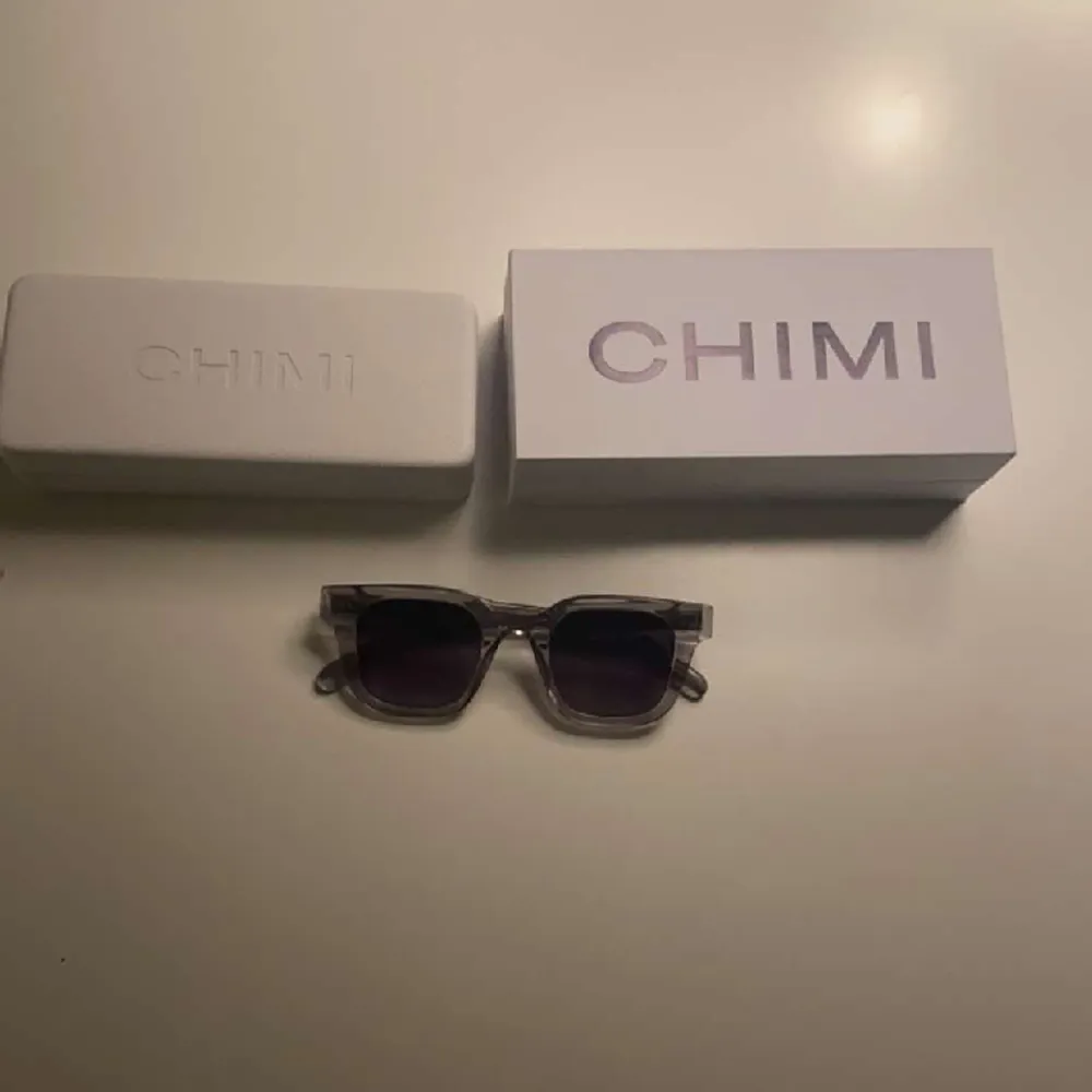 Säljer ett par chimi glasögon, cond 10/10, endast använda 1 gång, de är bara att höra av sig vid funderingar 🤝🏻!. Övrigt.