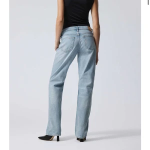 Weekday jeans - (Tryck inte på köp nu direkt) säljer dessa skitsnygga jeans då de tyvärr inte passar, inga defekter och det är modellen arrow low❤️
