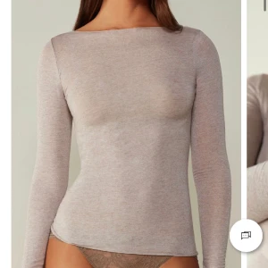 Intimissimi tröja - Säljer min superfina Intimissimi tröja i Kashmir!! Älskar denna så fin och skön💓💓