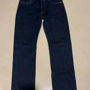 501 jeans  Knappt använda 9/10 cond 