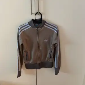 Kofta från Adidas 