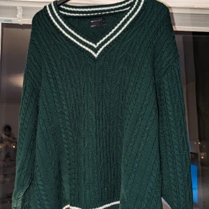 Stickad Cricket tröja M - Stickad tröja i cricketstil i utmärkt skick. Nypris 399kr