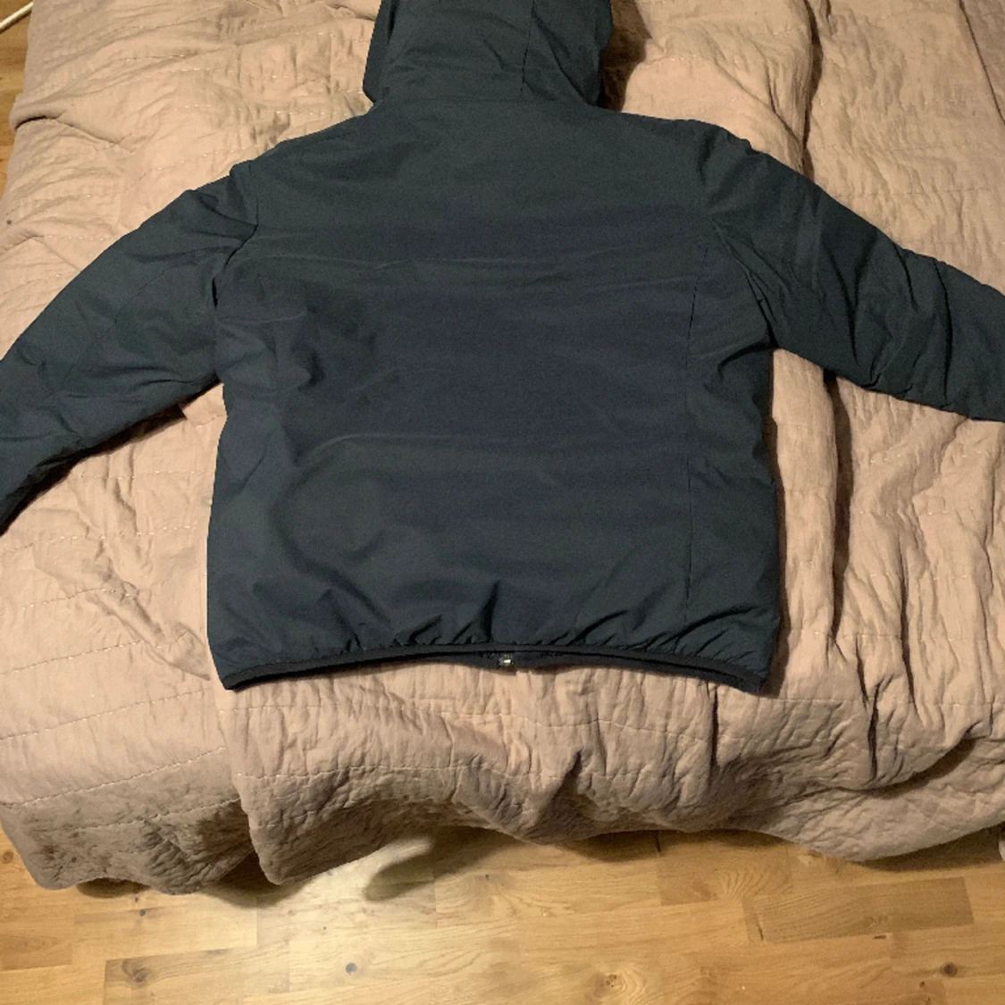 Save the duck jacka - 90