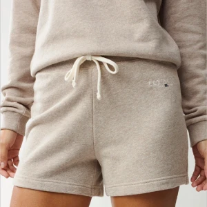 Lexington shorts - !lånade bilder! Säljer mina snygga och sköna lexingtonshorts då dom tyvärr är för stora för mig. I toppen skick och endast använda fåtal gånger! Nypris 795kr mitt pris 400kr +frakt, pris går att diskutera!💕 