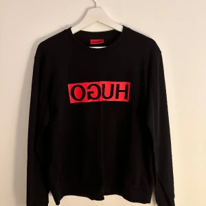 Hugo tröja - Tröja från hugo u storlek M som blev använd fåtal gånger pga utväxt. 