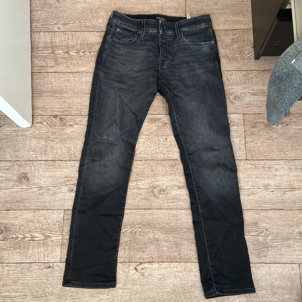 jack and jones jeans, 10/10 skick, använda 3 gånger. Jeans & Byxor.