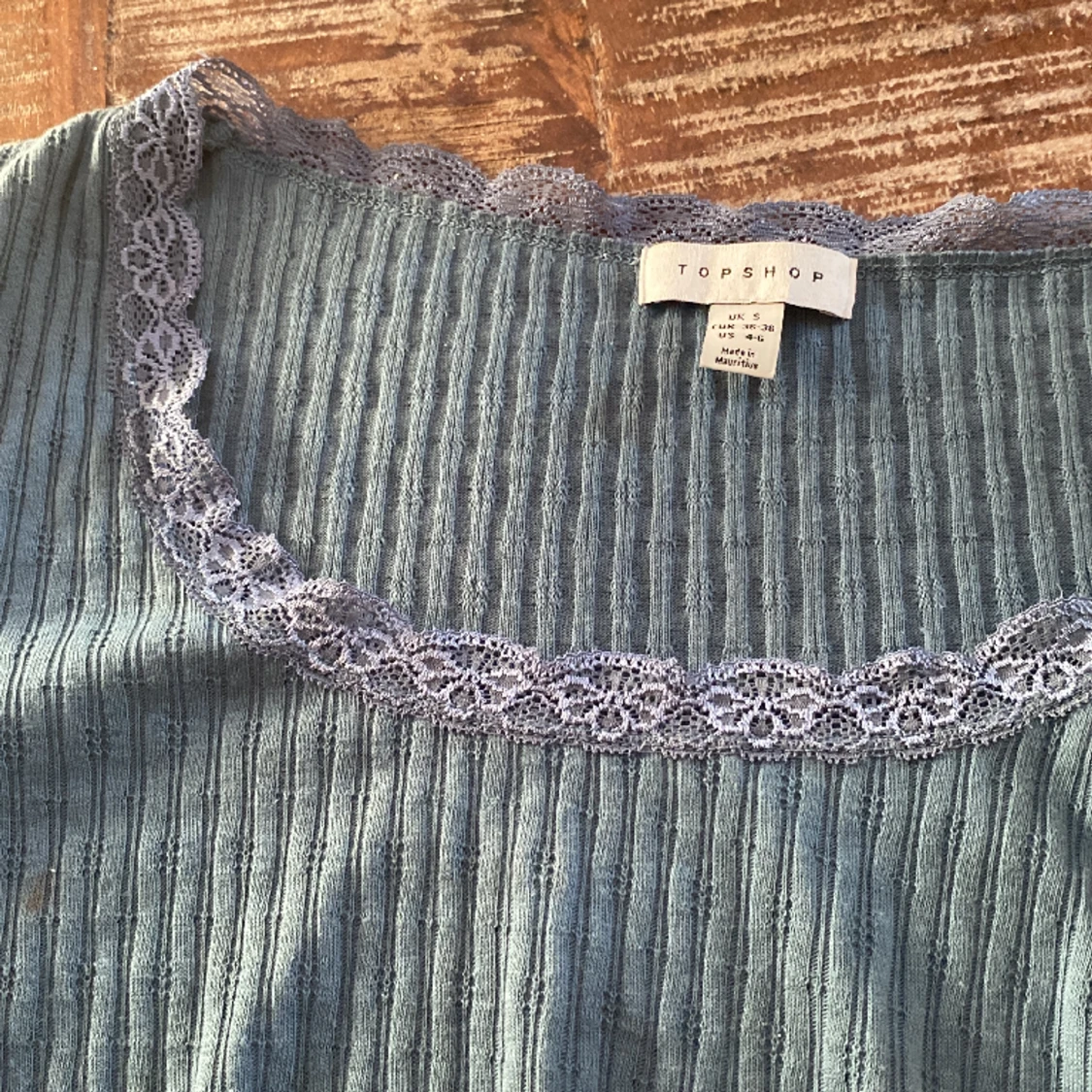 Blå spetströja  - 91