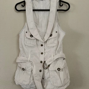 Jeans väst  - Vit jeansväst 