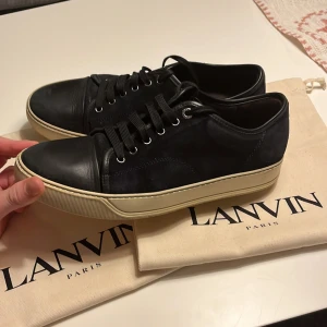 Lanvins - Hej! Säljer nu mina superfräsha lavins i fint skick, skick 8/10 finns täcken på användning. Size UK 8 passar 42/43. Pris kan diskuteras vid snabb affär 