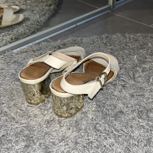 Klackskor - Jättefina klackar från kurt geiger storlek 38 💕