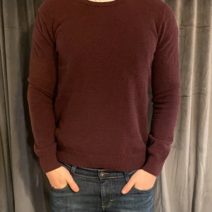 J.Lindeberg  - Skön tröja för bra pris Är 180 72 kg 