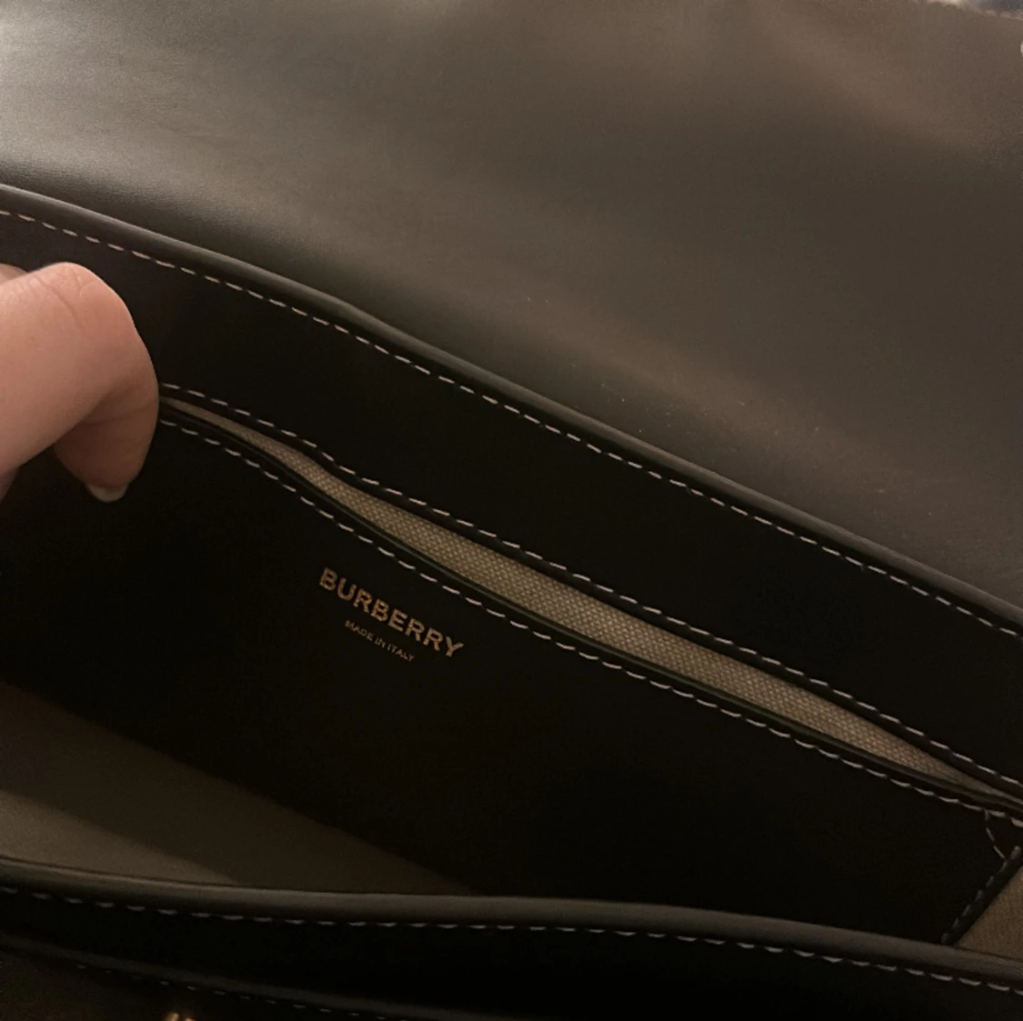 Burberry väska - 91