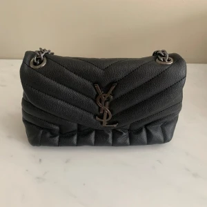 Ysl liknande väska  - Helt ny i skick, använd fåtal gånger