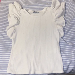 Topp - jätte fin topp från Zara. använd fåtal gånger!