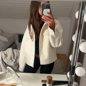 kappa - hej säljer den då den inte kommer till användning längre, den är i m men passar till xs-s då jag själv har det 💕för fler frågor /bilder skriv privat❤️