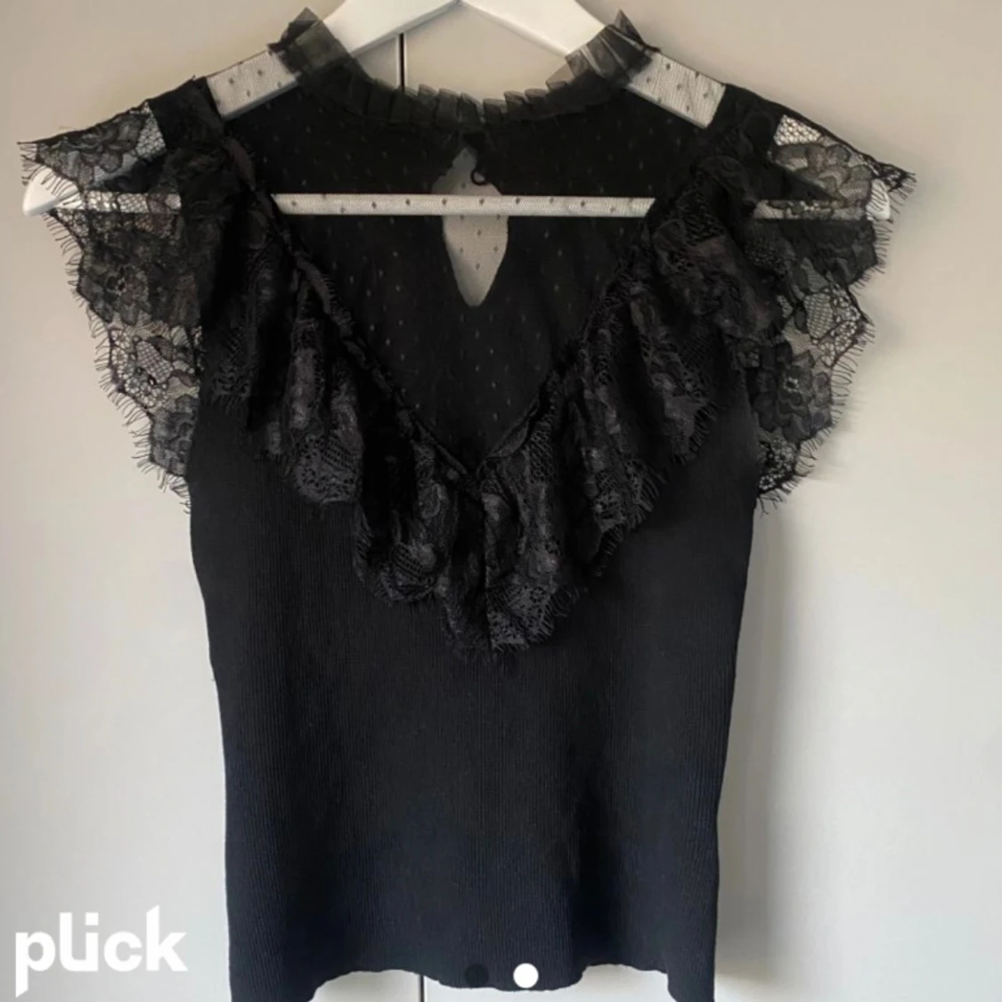 Topp med spets - 90