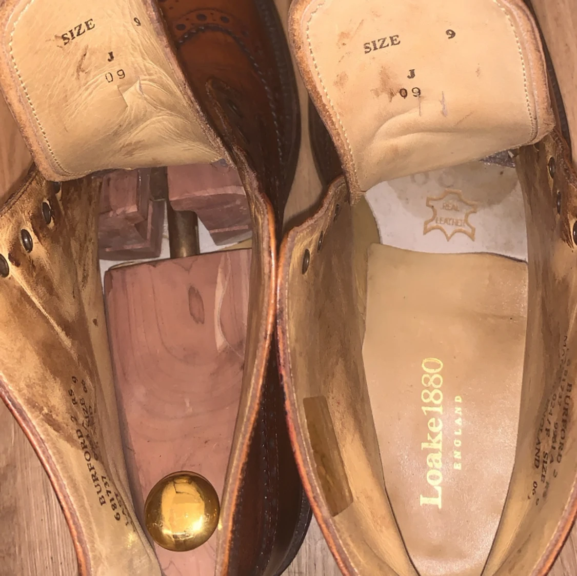 Använd som bra skick , Loake skor  - 90