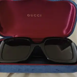 Gucci solglasögon dam i nyskick. 