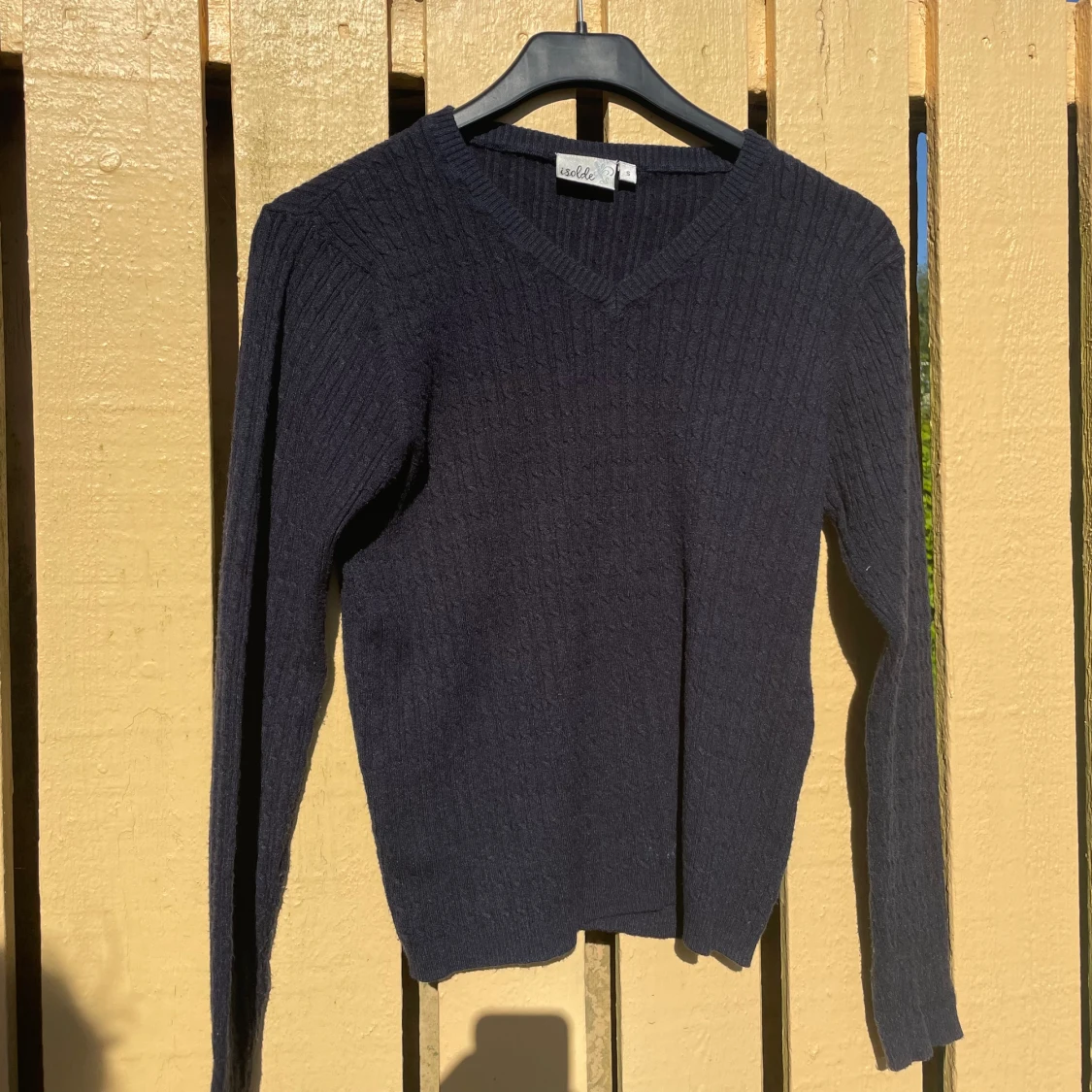 V-ringad marinblå långärmad  - 90