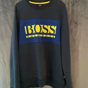 Garderobsrensning⭐️ Hugo Boss tröja i nyskick Knappt använd  Storlek L Kan mötas i Hästveda eller fraktas mot betalning 