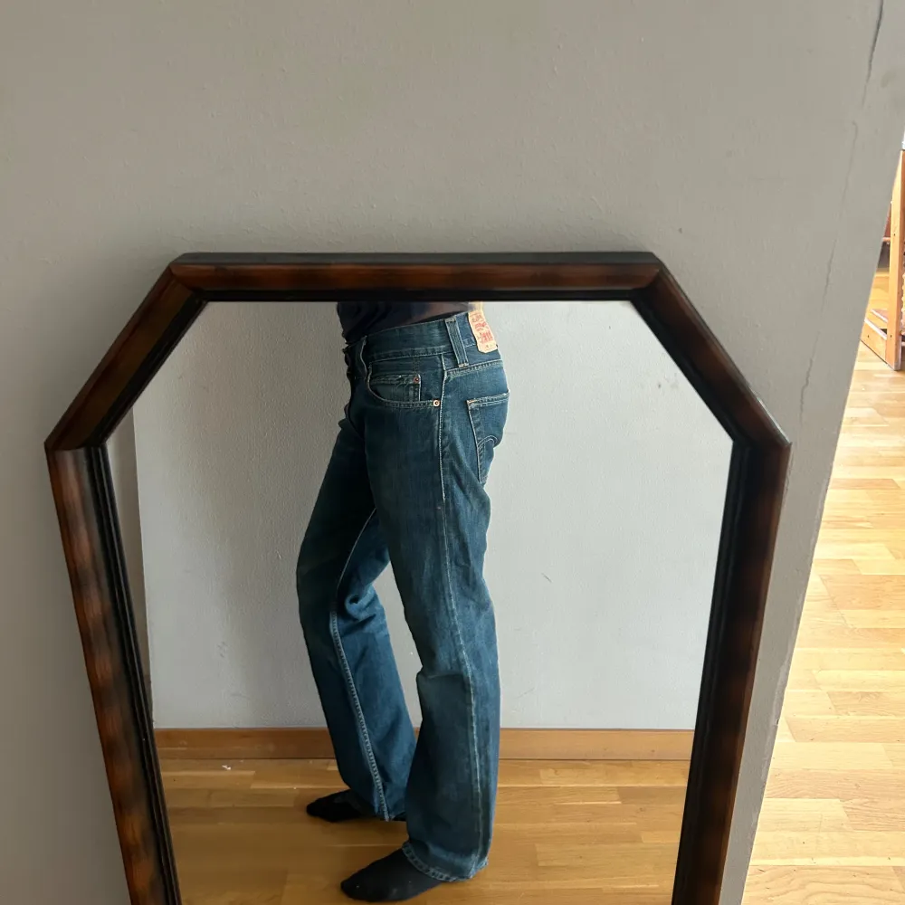 Lågmidjade Levis jeans. Jeans & Byxor.