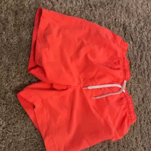 Swimming Coral pink shorts 