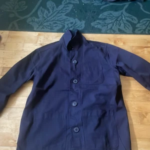 Grish jacka - Strolek M Helt ny utan prislapp  Säljer då jag inte klär ut mig t den stilen 