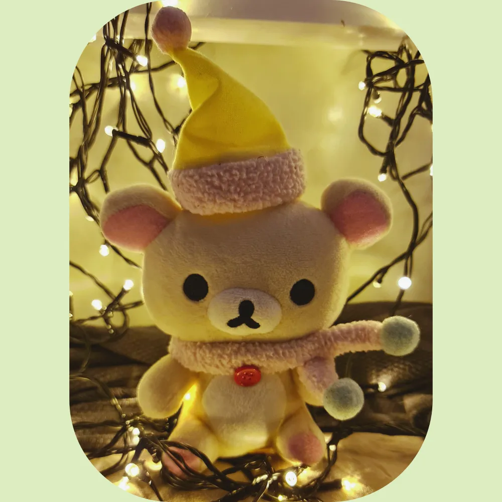 Äkta Rilakkuma (Korilakkuma)  - beställd från Japan, supersöt och redo för nytt hem!  Kolla in min sida om du vill köpa den matchande Rilakkuman! De är adorable tillsammans 😭💕 Har samlat på de länge nu så försöker sälja några av sötisarna ♡. Övrigt.