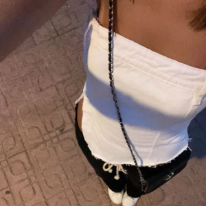 Zara Sommar Topp - använda bara en gång förra sommar så i helt ny skick. jättefint och passar till allt ❤️