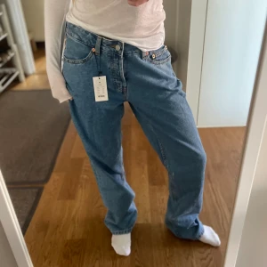 Coola jeans - Jättecoola jeans från Lager 157, med prislappar kvar. Tappade bort kvittot och kan ej lämna tillbaka❤️