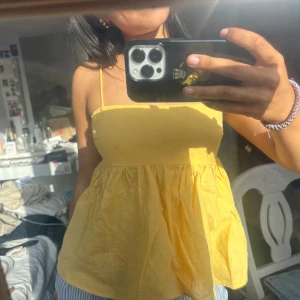 linne - jätte fint gult linne. perfekt nu till sommaren ☺️