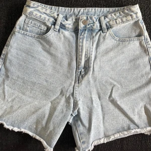 Jeansshorts - Oanvända