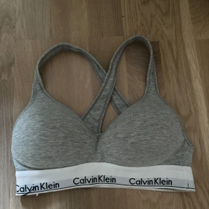 Calvin Klein - Bh från Calvin Klein  Använd några gånger men fortfarande i fint skick