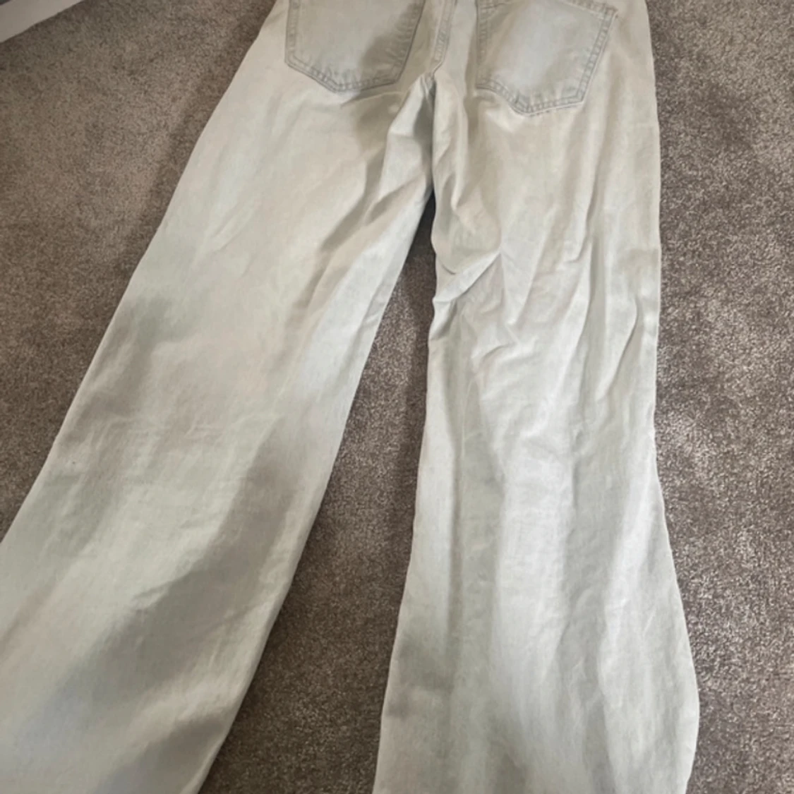 Blå lågmidjade jeans från mango - 90