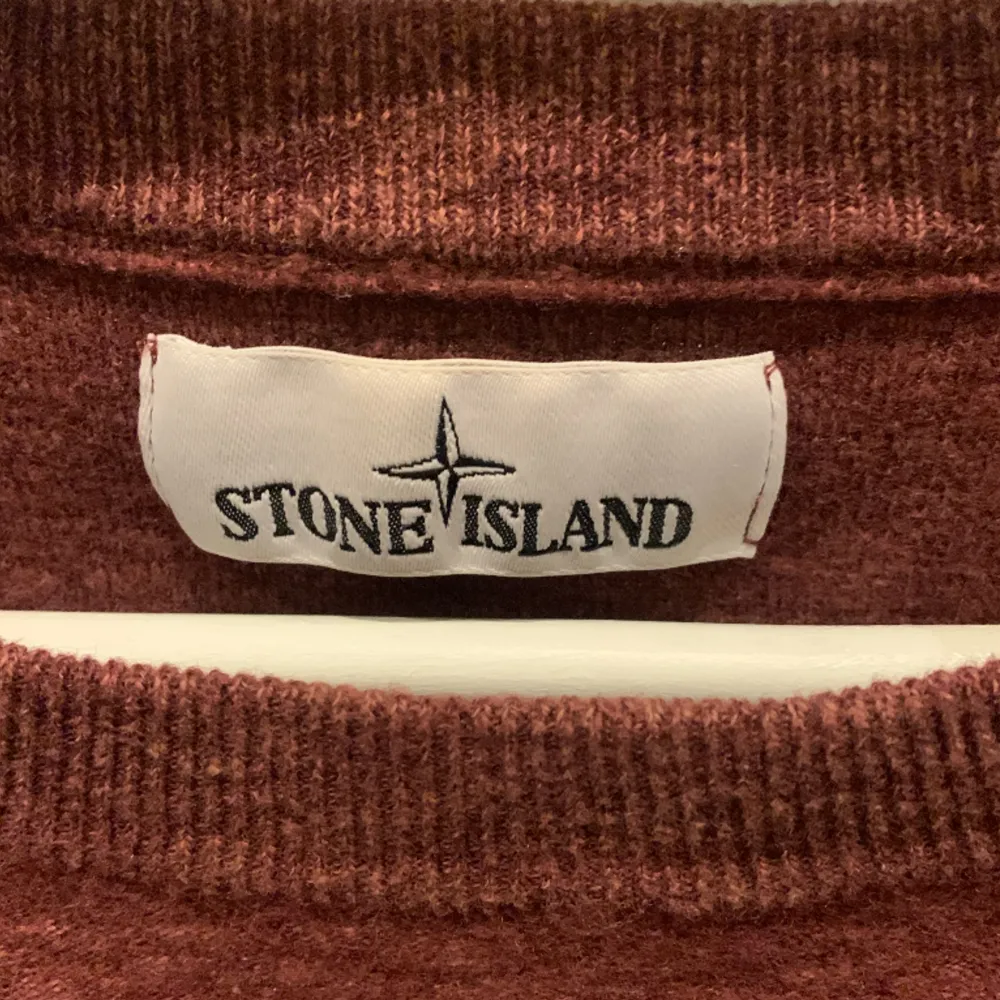 Stone Island sweatshirt, som ny, skick 9,5/10 . Hoodies.