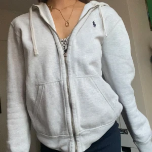 Ralph lauren kofta - Säljer denna as snygga koftan, Storlek S. Bra skick!( äkta)