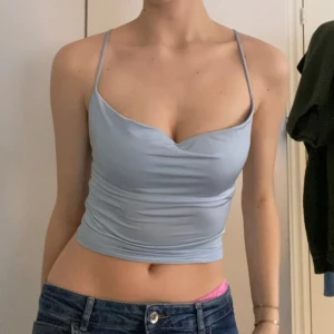 Linne med kors i ryggen - Kommer inte till användning och är i toppen skick!!🌟