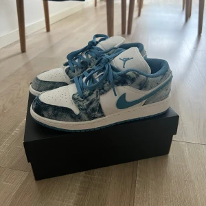 Jordan skor - Jordan skor i denim. Strl 36