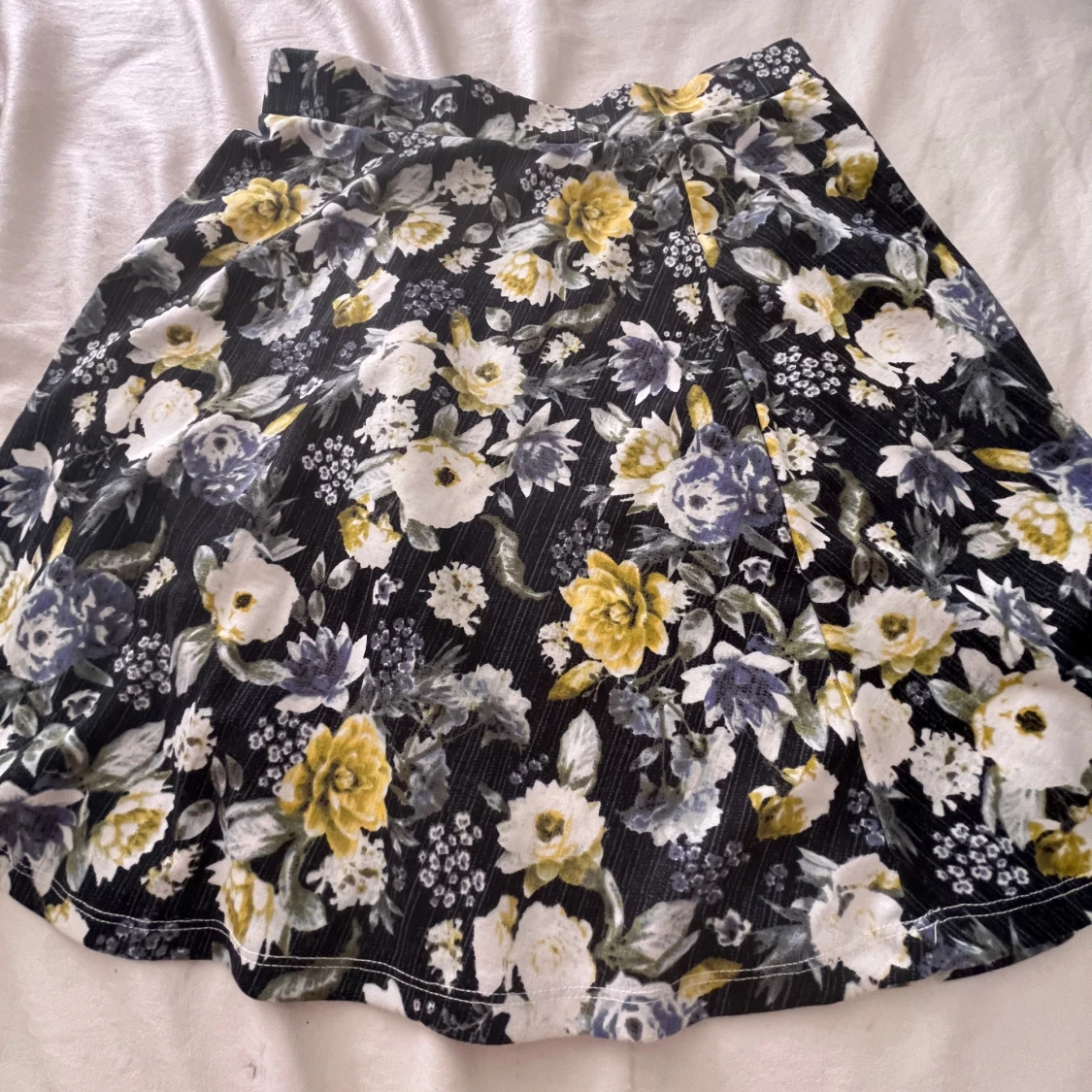 Blomig sommrig kjol🎀